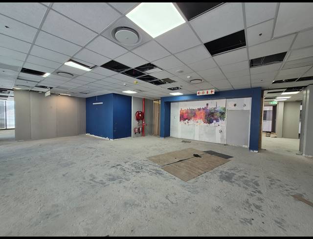 695M² OFFICE TO LET IN SANDTON CENTRAL